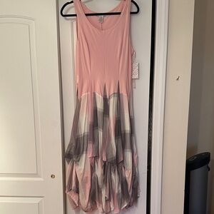 Elegant Pink and Gray Maxi Dress